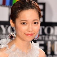 島崎遥香、共演した男性アイドルファンから殺害予告が届いた過去を告白 画像