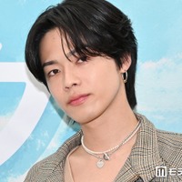 コムドットやまと、幼少期のモノクロショット公開「変わらない」「小さい頃からオーラすごい」の声 画像
