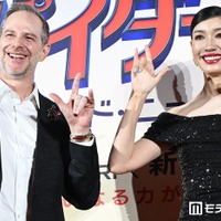アンミカ、夫とラブラブ“公開のろけ” スパイダー仕様の衣装もアピール「360度スパイダーマンです」 画像