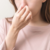 「クサッ！」お風呂に入っても落ちない！更年期世代の深刻な「におい問題」、汗でも加齢でもない意外な原因とは【皮膚ガス研究の第一人者が解説】 画像