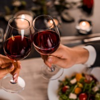 お育ちバレする残念な振る舞い。ホテルやレストランで気をつけるべきマナーとは（前編） 画像