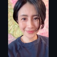 1児の母・長谷川理恵、食用バラ添えた自家製サラダ披露「まるで高級レストラン」「おしゃれで美味しそう」 画像