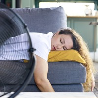 【名脇役のツボ】のぼせ・ほてりを抑えるツボ「照海（しょうかい）」とは？更年期のホットフラッシュを和らげる体質別処方箋 画像