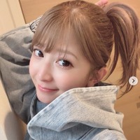 2児の母・矢口真里、息子2人＆夫の家族4人ショット公開「川の字になって可愛すぎる」「幸せショットにホッコリ」の声 画像