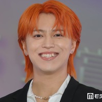 超特急タカシ「ずっと可愛いものとディズニーが大好き」ぬいぐるみぎゅっと抱きしめた幼少期ショット公開「お目々がくりくり」「天使すぎる」と反響 画像