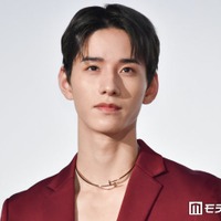 JO1佐藤景瑚、肉体美際立つタンクトップ姿「努力の賜物ですね」「二の腕の太さがすごい」 画像