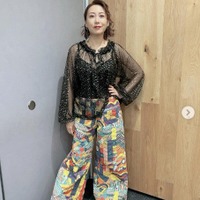 一青窈、3人の子供の後ろ姿公開「まるで絵本の世界みたい」「のびのび育ってて素敵」の声 画像