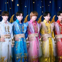 M!LK「時空超えてユニバース」先行配信開始 衣装バックに月あしらわれた最新アー写も公開 画像