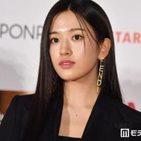 IVEユジン、ヘソ出しショーパン秋コーデで美脚スラリ「努力の賜物」「等身バランス神」と反響 画像