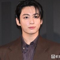 BTSジョングク、フォトコール来場で歓声止まず 階段降り颯爽と登場【HUBLOT NIGHT】 画像