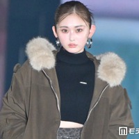 ゆうちゃみ、ショート丈トップスで美ウエストちらり「圧巻のスタイル」「何頭身？」と話題【ガルアワ2026A/W】 画像