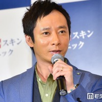 いしだ壱成、恋人＆妹・すみれとディズニー満喫 3ショットに反響「すごく楽しそうでほっこり」「美男美女」 画像