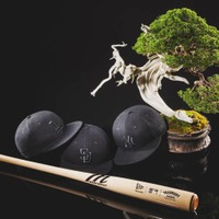 ニューエラ×MLB×TRADMAN’S BONSAI、初のトリプルコラボキャップ発売　「atmoscon 2026」限定展開 画像