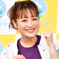 鈴木奈々、美脚際立つミニスカセーラー服姿に反響「憧れの美脚」「まだまだ現役でいける」 画像