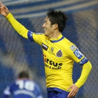 森岡亮太、新年初戦で「絶品スルーパス」で絶妙アシスト!(動画あり) 画像