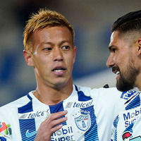 本田圭佑が2アシスト!試合後にはJリーグに提言も 画像