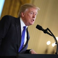 トランプ大統領をアーセナルの新監督に!?ベジェリンの「反応」が話題 画像