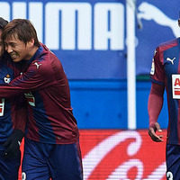 乾のエイバル、なんとセビージャをボコボコに!モンテッラは謝罪 画像