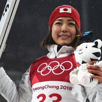 高梨沙羅が飛行したスキー場、実はサッカーのスタジアムって知ってた? 画像