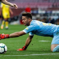 バルセロナ戦で物議を醸す「GKハンド疑惑」!これは一体どういう判定? 画像