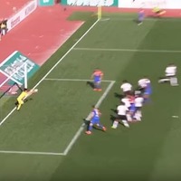 GK西川周作、浦和を救う!後半ATに見せた「神セーブ」がこれだ 画像