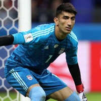 W杯でロナウドのPKを止めたイランGK、また「伝説の仰天スロー」をやる! 画像