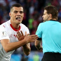 スイス代表3名、W杯での「鷲パフォーマンス」に出場停止はナシ! 画像