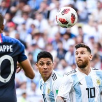 W杯のボール、フランス対アルゼンチン戦から変わったって気づいた? 画像