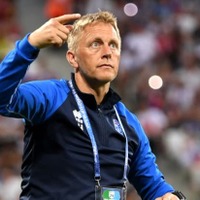 W杯のアイスランド代表監督、退任して歯科医に転向!? 画像