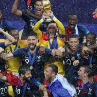 フランスの優勝で、フランスだけ称賛するな!あの国の大統領が指摘 画像