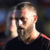 ローマ愛なのか…35歳デ・ロッシ、なんと「給与半減」で残留へ 画像