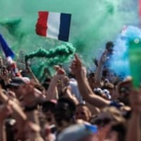 W杯優勝のフランス!パリもすごいことになってた!なんと9万人が狂喜 画像