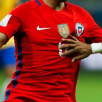 日本代表と戦う予定だったチリ選手、韓国人に「差別的ジェスチャー」? 画像