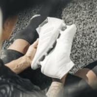 adidasの新作スパイクは「スペクトラルモードパック」!ビッグクラブのユニと連動 画像