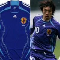 日本代表歴代ユニフォームを振り返る!2006W杯「日本刀、刃文モデル」 画像
