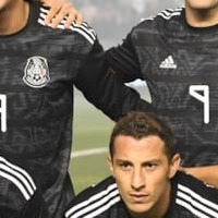いいのか、アディダス…メキシコ代表、新ユニの「背番号フォント」が謎 画像