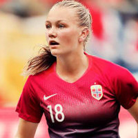 ノルウェー女子代表、「セーター」に触発のW杯新ユニフォームを発表! 画像