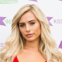 ラッシュフォードの新彼女は巨乳になったセクシータレント!どんな人か 画像