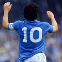 マラドーナ、伝説のアレから30年!「神動画」 がふたたび話題に 画像