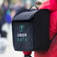 『Uber Eats』、日本代表選手の所属チームの胸スポンサーに? 画像