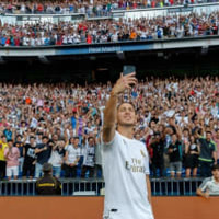 現役Jリーガーが2人!サッカー史上最も歓迎された新加入選手「世界歴代TOP10」 画像