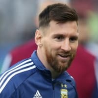 日本にも来るメッシ、32歳になった現在の「腹筋」がこれ 画像