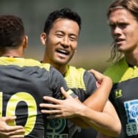 吉田麻也、決めた!フェイエ戦の「ごっつあんゴール」がこれ 画像