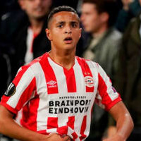 堂安のPSV、いいチームだ…父死去の17歳若手のためにゴール捧げる 画像