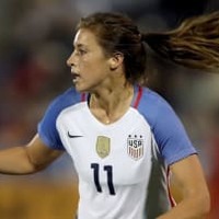 自撮り中の女子選手「豪快に胸を掴まれる」場面がこれ 画像