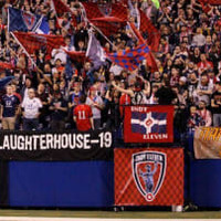 米国ならでは!「ペイントだらけ」のサッカーがいい雰囲気 画像