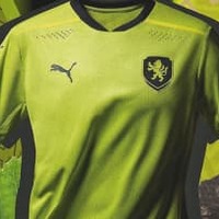 チェコ代表、EURO2020に向けた新アウェイユニフォームを発表! 画像