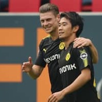 香川の元同僚ピシュチェク、「ストライカー時代の鬼ヘッド」がこれ 画像