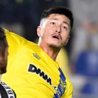 鈴木優磨、ベルギーで4点目!「勇敢なる渾身ヘッド」がこれ 画像