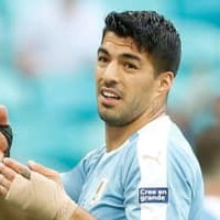 スアレスはGKでもすごい?フォルラン引退試合の「スーパーセーブ」がこれ 画像